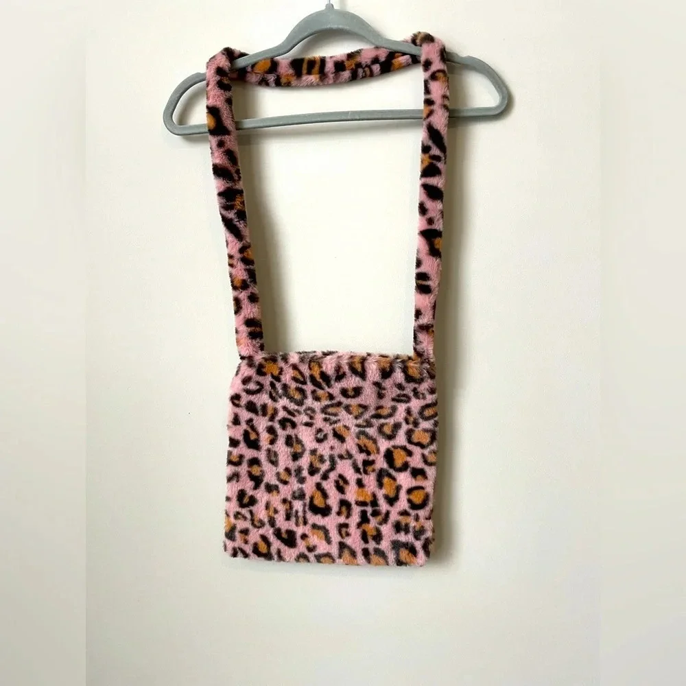 Lady Handbags Crossbody Shoulder Messenger Bag Leopard Print Fluffy Plush Casual
